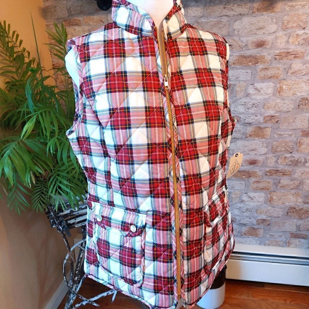 NWT ST. JOHN'S BAY VEST size M